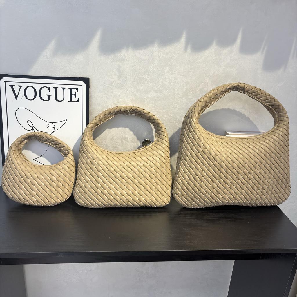 2026 Сумка женская премиальная текстура ручной вязки ручная ручка плечо кросс-боди цепь круглая сумка