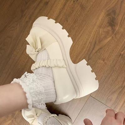 Белые толстые каблуки, увеличивающие рост, маленькие кожаные туфли, женская зимняя обувь 2024 года, новые туфли Мэри Джейн с эластичной резинкой и бантом, светлый носок