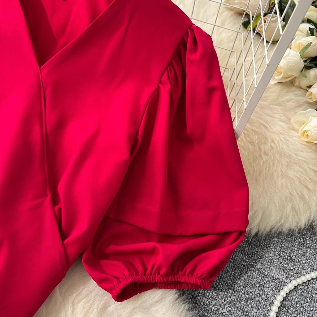 French Style Set with Women's Design Sense, Tie Up Waist, V-neck, Bubble Sleeve Shirt, High Waist, Big Swing Skirt, Two-piece Skirt Set