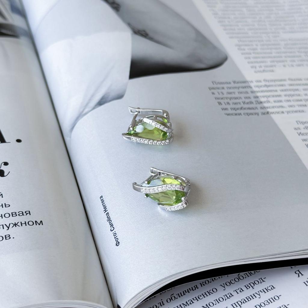 Серебряные серьги с хризолітом 9.628ct (2157373)