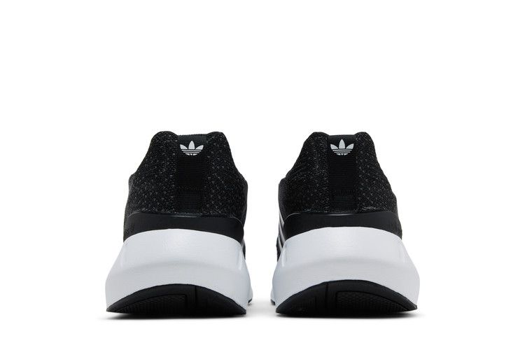 Мужские кроссовки adidas Swift Run 22 Черный Серый Core Black/Cloud White/Grey Five