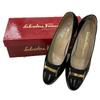 Б/у 186005 Текущее состояние Salvatore Ferragamo Туфли-лодочки Vara из кожи Размер 6 23см черный