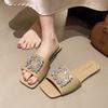 Французские шлепанцы со стразами женская летняя обувь 2025 новые легкие сандалии женские на плоской подошве фея ветер шлепанцы с одним ремешком