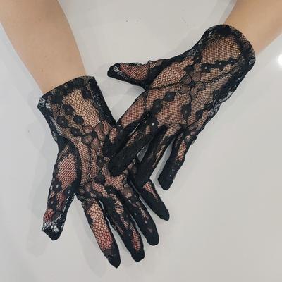 Сексуальные черные перчатки из сетки с прорезями, солнцезащитные, тонкие, элегантные, короткие, прозрачные, митенки, перчатки для свадебного платья невесты