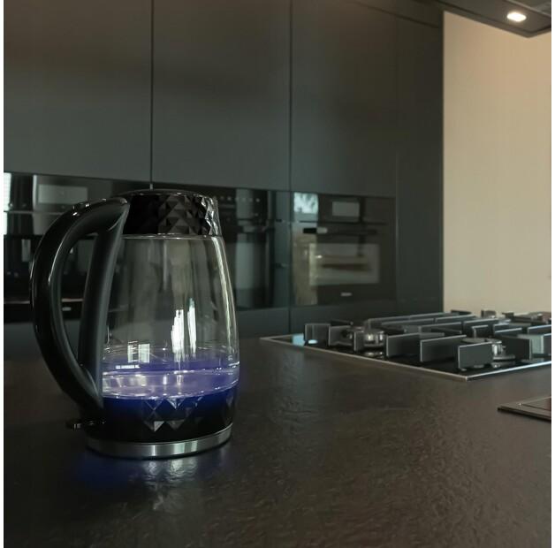 Электрический чайник Eldom Black C480C