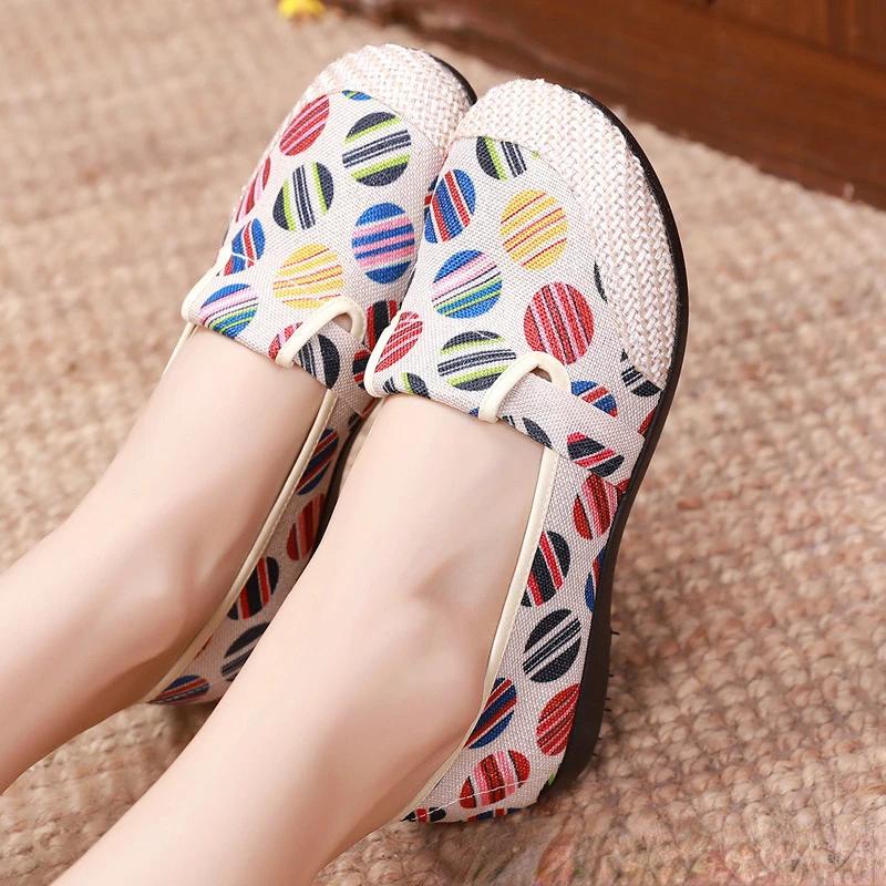 Модная женская обувь 2024 года, новые легкие повседневные туфли с дышащей сеткой, удобные туфли на мягкой подошве, туфли на плоской подошве Zapatos De Mujer