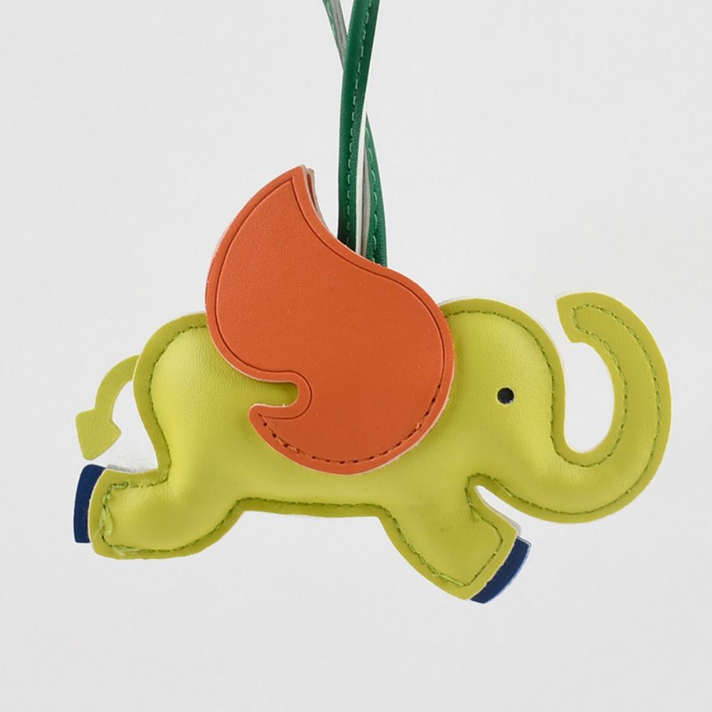 Animal PU Leather Hanger Car Keyring Bag Pendant Trendy Flying Wings Elephant Keychain  Women
