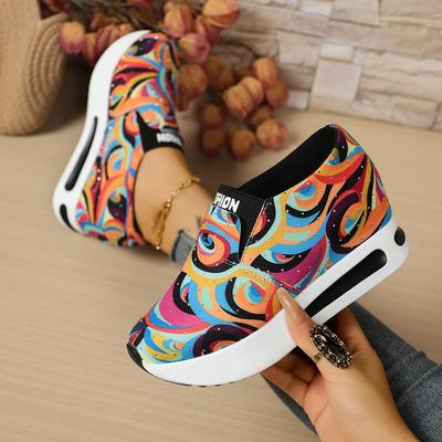 Модные женские туфли на танкетке с цветочной вышивкой, сетчатые кроссовки на платформе, новинка 2025, модные кроссовки, увеличивающие рост, туфли с круглым носком