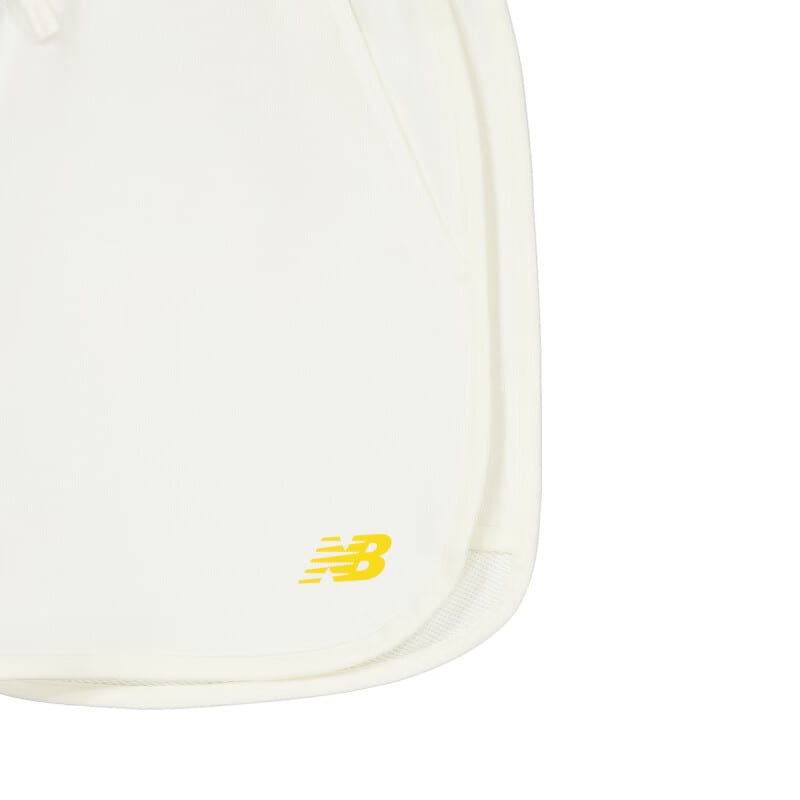 New Balance Спортивные шорты женские белые AWS41336-CIC