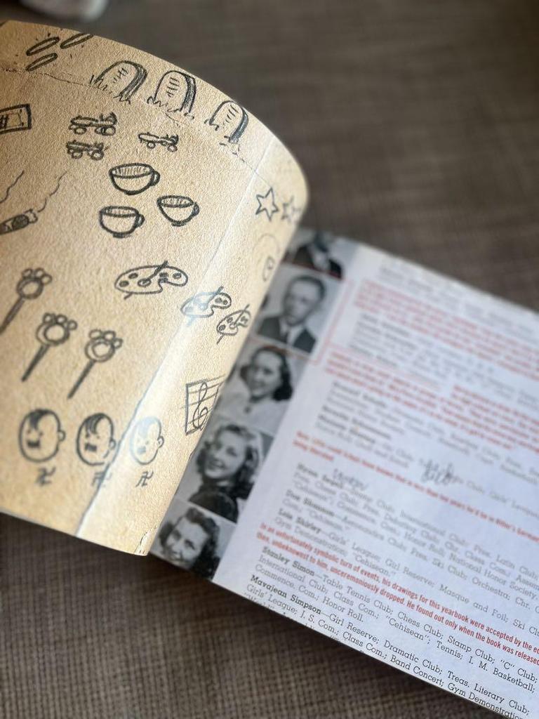 [Б/У] SNOOPY зарубежные книги, заводная кукла, чехол