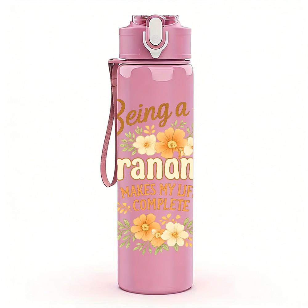 1PC Being A Grandma Retro Slogan Print 750ml Color Plastic Sports Water Bottle Leakproof Flip Straw Lid Suitable for Sports Office Home Use