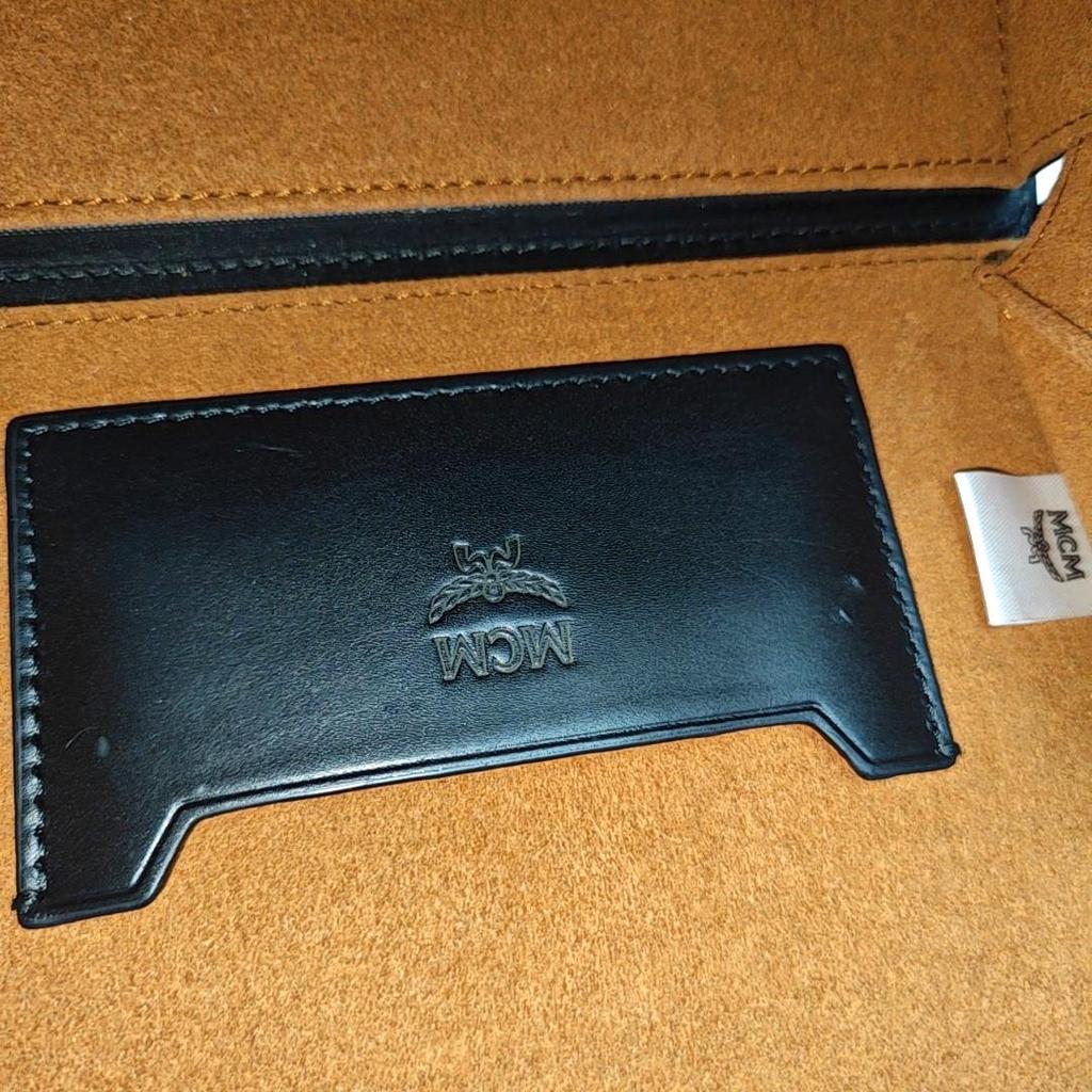[Pre-Owned] Berlin Odeon Pvc Crossbody Bag - Very Good #FMR0PO