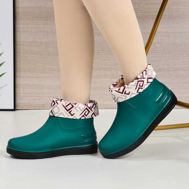 New Fashionable Women's Low-tube Rain Boots Warm and Non-slip Short Tube Water Shoes Beef Tendon Sole Wear-resistant Adult Water Shoes
