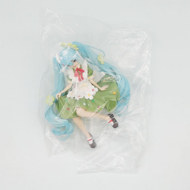 Hatsune Miku Pvc Model Ornament With Four Leaf Clover Style For Desk Decor And Gift Idea