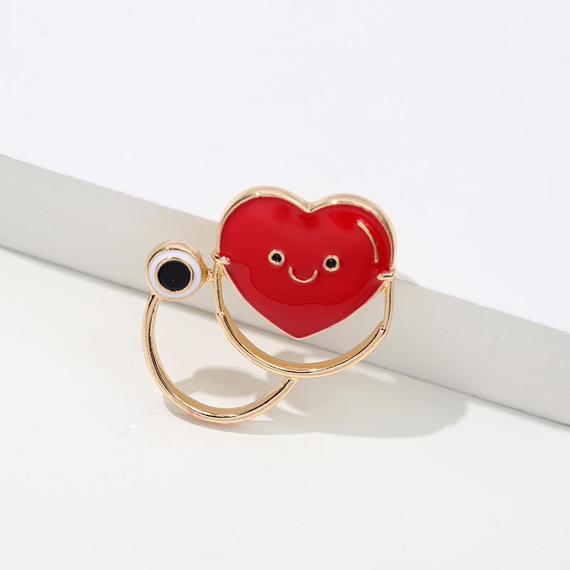 Броши для профилактики эпидемий в больнице Ухань: Мультсериал с термометрами, заботливыми врачами, медсестрами и другими креативными дизайнами.