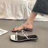 Лето 2025 новый популярный французский красивый темперамент крутые тапочки женские высококлассные для улицы модные серебристые сандалии на плоской подошве