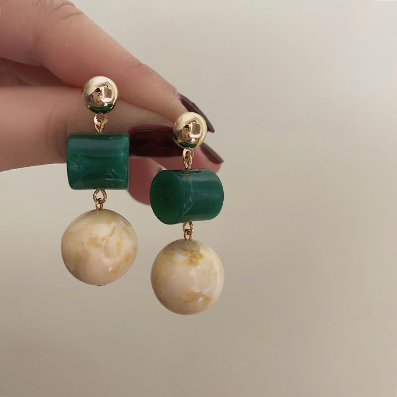 Elegant Retro Geometric Colorful Earrings for Women, Simple and Fashionable Ear Drops with High-end Sense for Summer