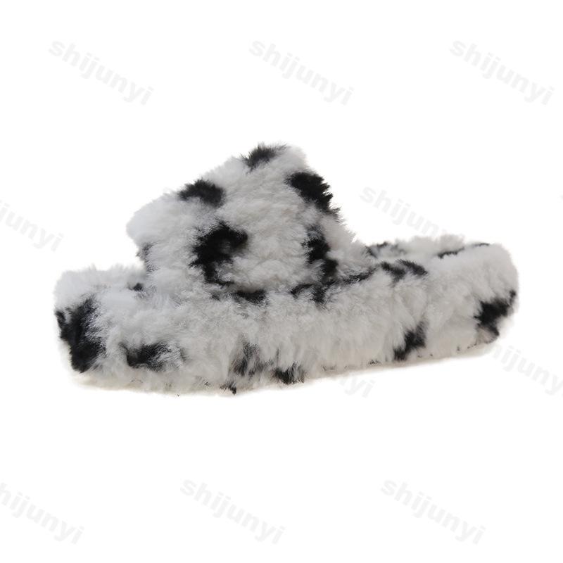 Fashion Women's One Word Slippers 2025 Winter New Outdoor Warm Plush Cotton Slippers Lightweight Comfortable Indoor Non Slip Home Shoes