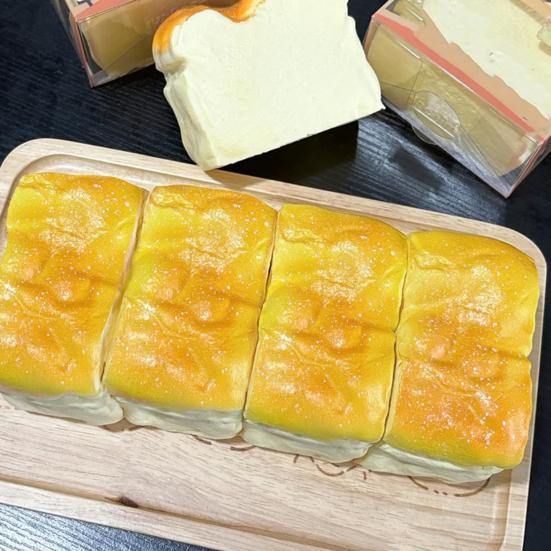 Artificial Fake Bread Squeeze Toy Scented Soft Slow Rising Toy Realistic Bread Shaped Fidget Toy for Anxiety Stress Stress