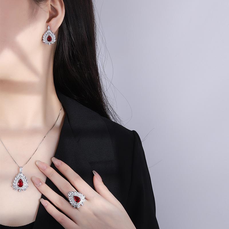 S111 Silver Needle European and American Popular Simulation Jewelry Accessories Set Simulation Pigeon Blood Ruby Pendant Necklace Female