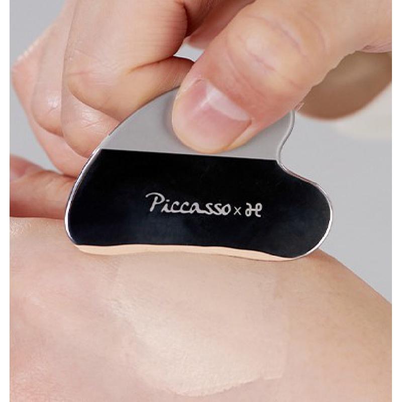 Piccasso Curved Makeup Spatula