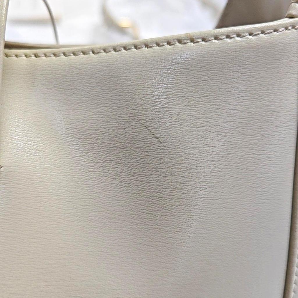 [Pre-Owned] Jackie 1961 Gold Lock Removable Extended Shoulder Strap Leather Half-Moon Underarm Bag Small - Very Good #WWPUM6