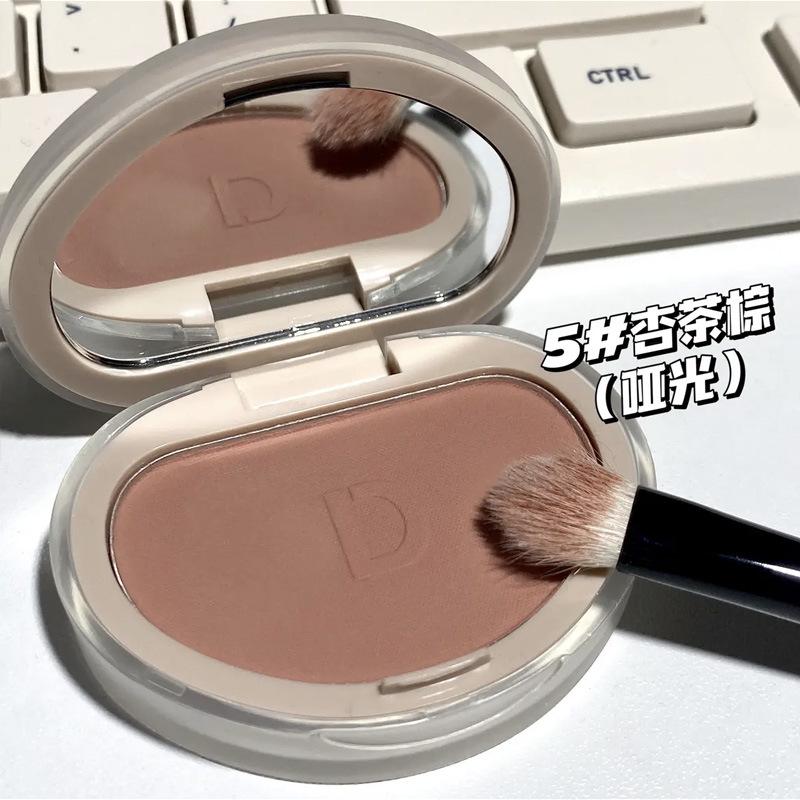 Монохромная палетка для хайлайтера и контуринга: Румяна, Тени для век, Фиксирующая пудра, Крем - Все в одном