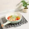 Силиконовый коврик для сушки посуды для кухни, нескользящий, с наклоном для стока воды, термоизолирующий, подставки под горячее, для столовой посуды, фруктов, кухонный инструмент