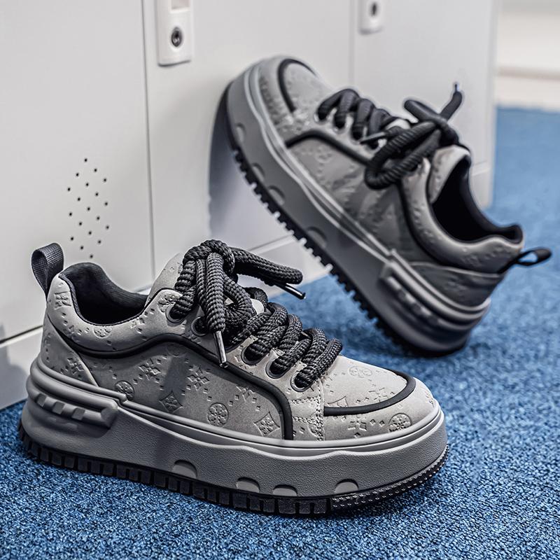 New Men's Classic Fashion Low Top Thick Sole Skateboarding Shoes Comfortable Soft Sole Basketball Sneakers