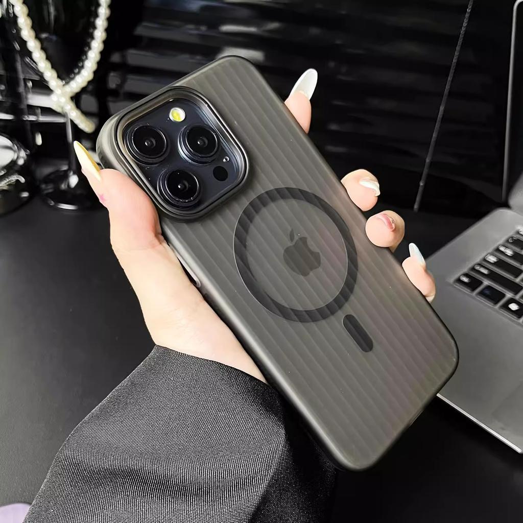 Corrugated Grating Magnetic Case Suitable for IPhone 16 Ice Fog PC Matte Phone Case Apple 15 Anti Slip Strip 14 Transparent