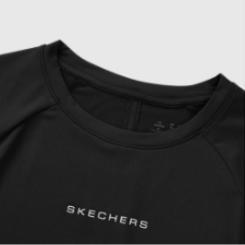 Skechers Влагоотводящая Быстросохнущая Удобная Дышащая Футболка с Круглым Вырезом с Коротким Рукавом Женские Топы Угольно-Черный P324W009-0018
