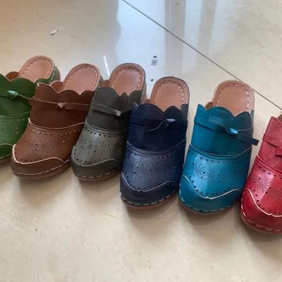 Летние женские тапочки 2024 года, винтажная римская женская обувь, повседневные босоножки на танкетке и платформе, удобные пляжные туфли, женские шлепанцы