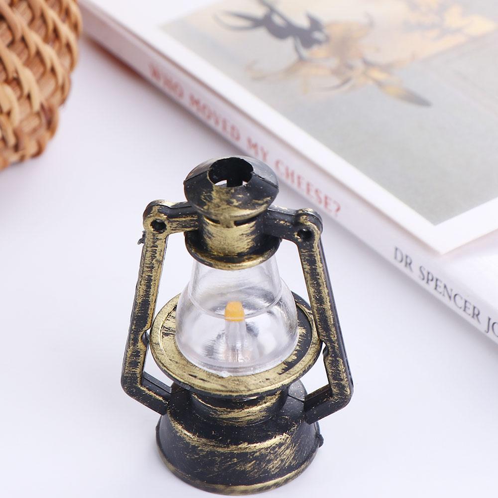 Miniature House Decor Dollhouse Kids Toy Kitchen Scene Ornaments Kerosene Lantern Toy Doll Oil Lamp