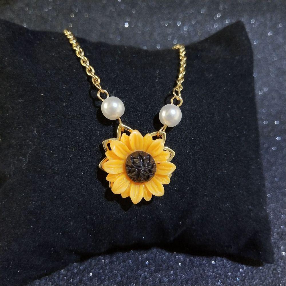 Women Jewelry Romantic Sunflower Necklace Pearls Flower Pendant Chain Gold Plated
