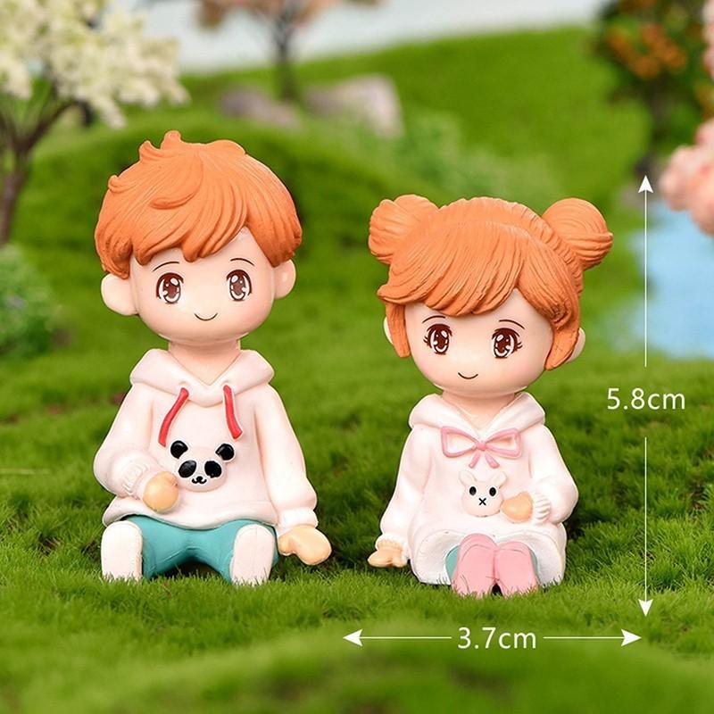 Sweety Lover Couple Chair Figurines Miniatures Fairy Garden Home Decor Desk Garden Decorative Craft Resin Craft Scene Decoration