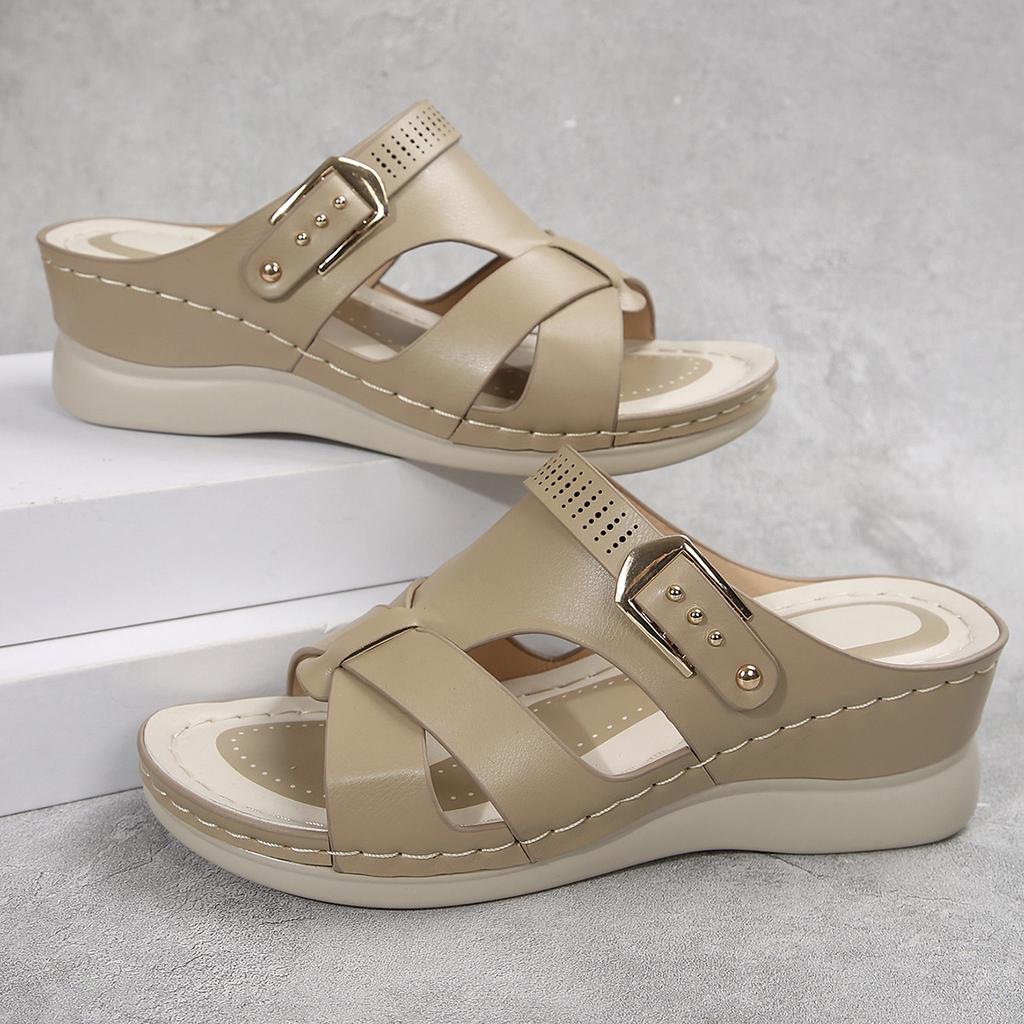 2025 foreign trade summer new women's slope heel platform slippers large size fish mouth casual outer wear beach shoes women