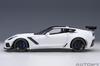 AUTOart Chevrolet Corvette ZR1 Белый Готовый продукт 1/18 (С7)