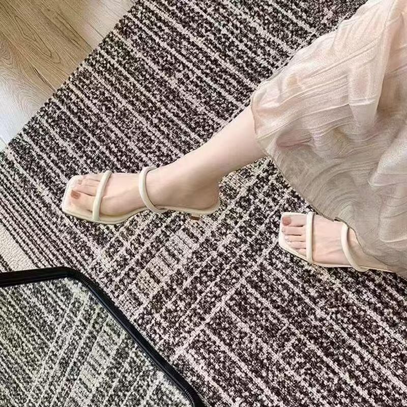 Темпераментные фееричные сандалии для девочки 2025 лето новая обувь шпилька высокий каблук французские однословные шлепанцы сандалии модная женщина