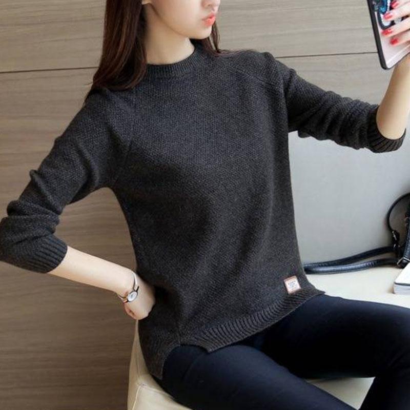 Стильный женский пуловер с разрезами по бокам