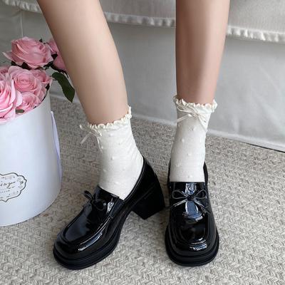 Популярные ретро британские черные туфли на толстом каблуке из маленькой кожи женские 2025 новая осень юбка универсальные лоферы одинарные туфли