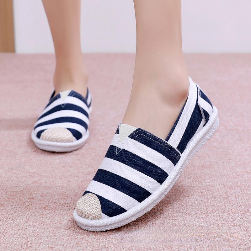 Women Shoes 2024 New Breathable Mesh Lightweight Casual Shoes Comfortable Soft Bottom Flats Slip On Flats Shoes Zapatos De Mujer