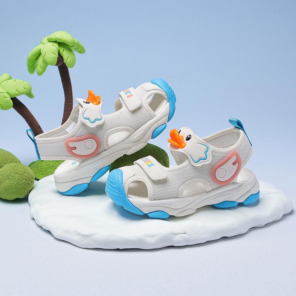 B. Duck Little Yellow Duck Children's Shoes Cute and Breathable Shoes Men's and Women's Anti-collision Walking Shoes Children's Baotou Sandals