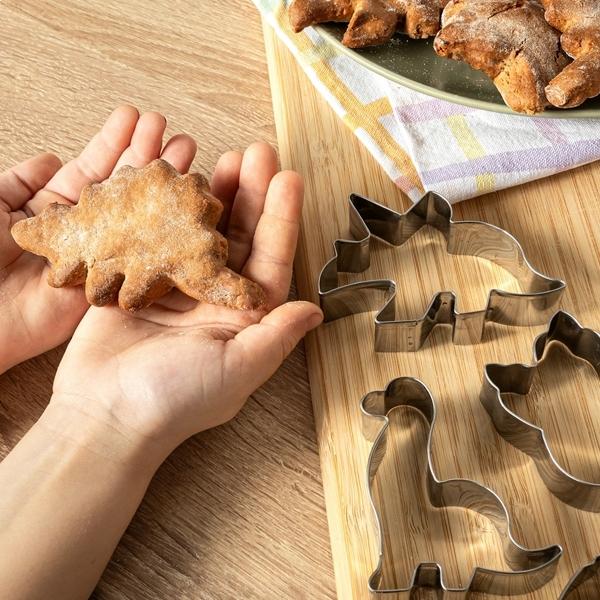 6 формочек для печенья и тортов с динозаврами