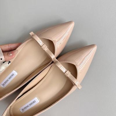 Овчина маленький человек внутренняя высота увеличение кожаный бант острый носок V-образный повседневный сладкий темперамент одинарная обувь женская обувь