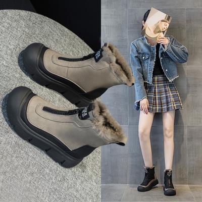 Женские ботинки из мягкой кожи ботинки Мартин удобная женская обувь 2025 осень новые бархатные короткие ботинки осень и зима популярные на все случаи жизни