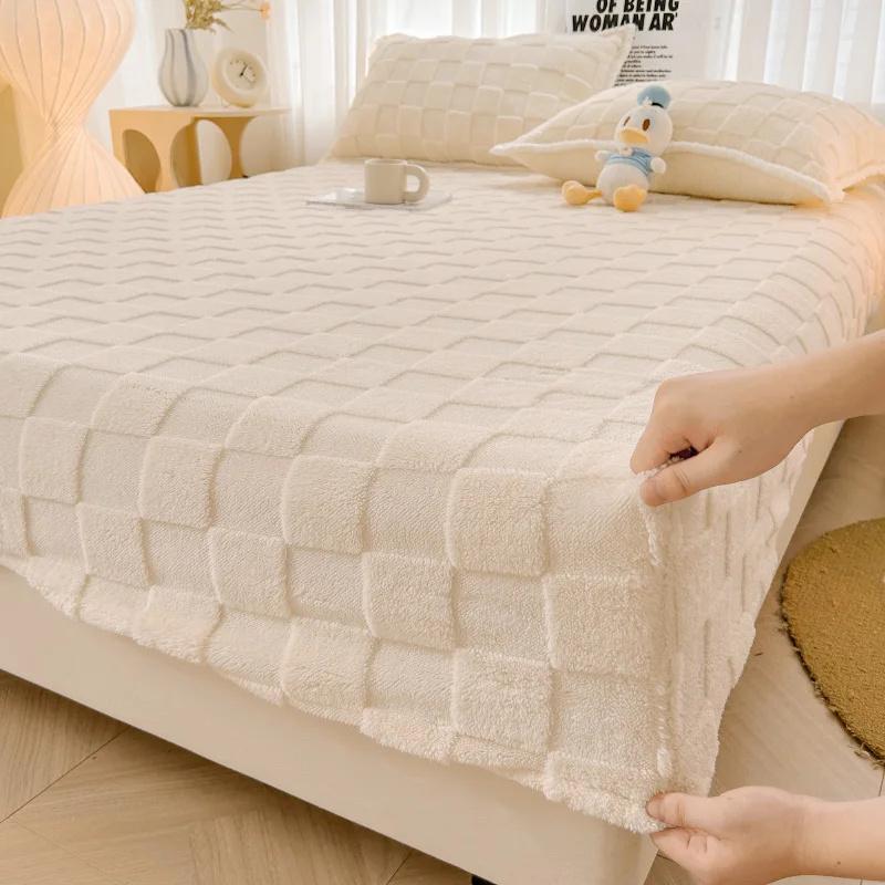 2025 Plush Bed Sheet Bed Linen Sheet Velvet Bedsheet 3D Letter Love Mattress Cover Adjustable Elastic Fitted Sheet