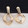 Преувеличенные геометрические неправильные серьги-подвески из гладкого металла с завитком для женщин, темпераментные украшения