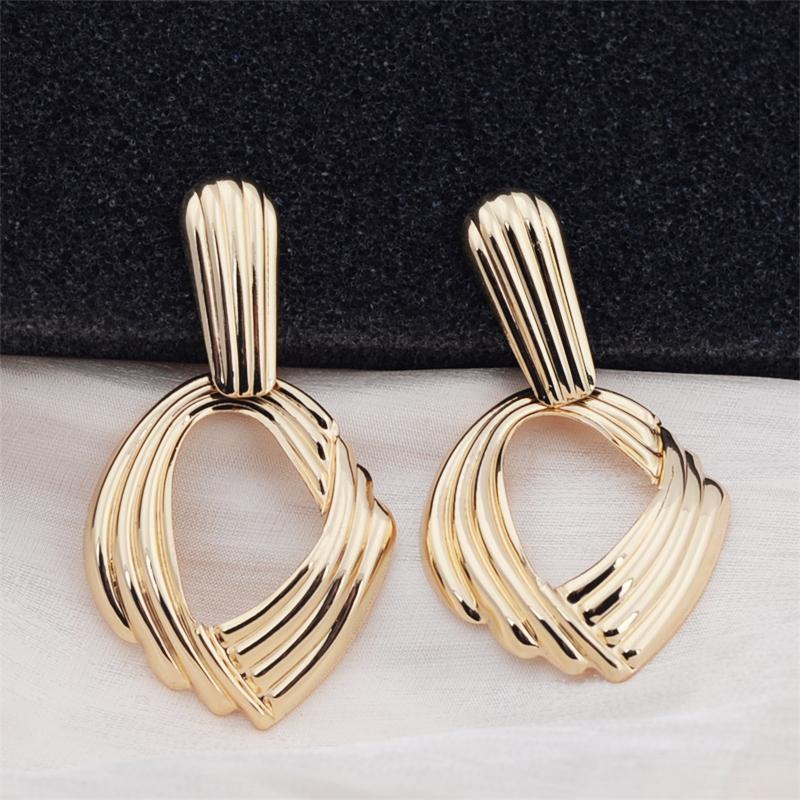 Преувеличенные геометрические неправильные серьги-подвески из гладкого металла с завитком для женщин, темпераментные украшения