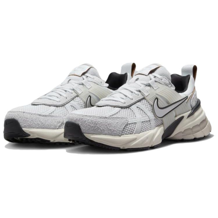 Nike Женские кроссовки V2K Run Pure Platinum Chrome Серый платиновый оттенок Light-Bone FN6703-002