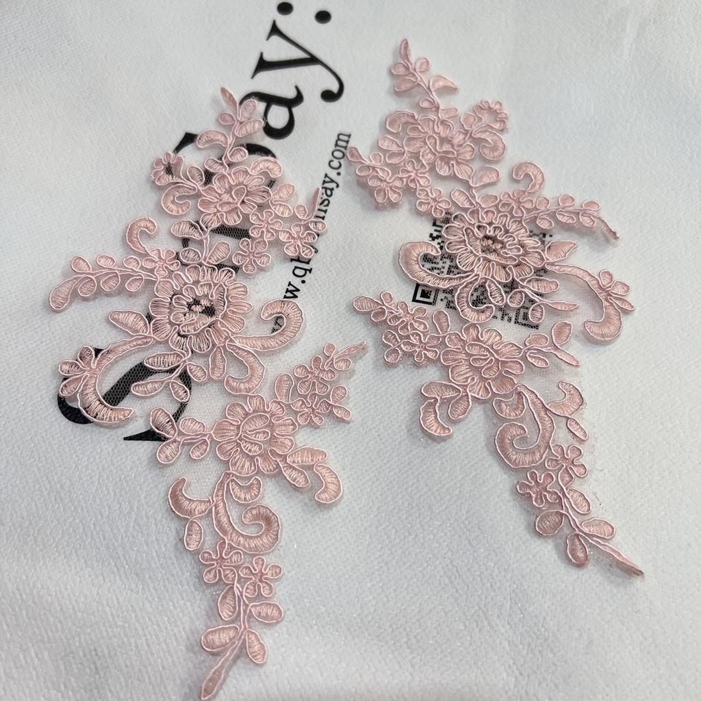 Кружевная аппликация Пришивная нашивка Ткань 1 пара Вышивка Цветок Изысканная отделка Нашивки Поделки Наклейки Сумка Платье Украшение Оптом